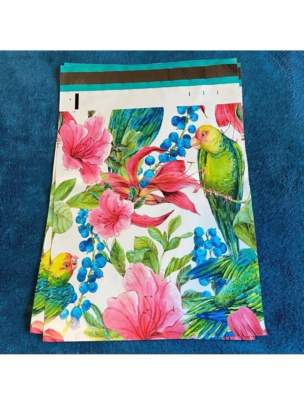 25 10X13 Poly Mailers Tropical Parrot Bird PRICE IS FIRM - Picture 14 of 15